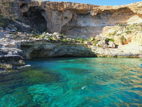 Mouillage dans une crique