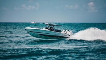 Jeanneau Cap Camarat 7.5 WA – bateau rigide